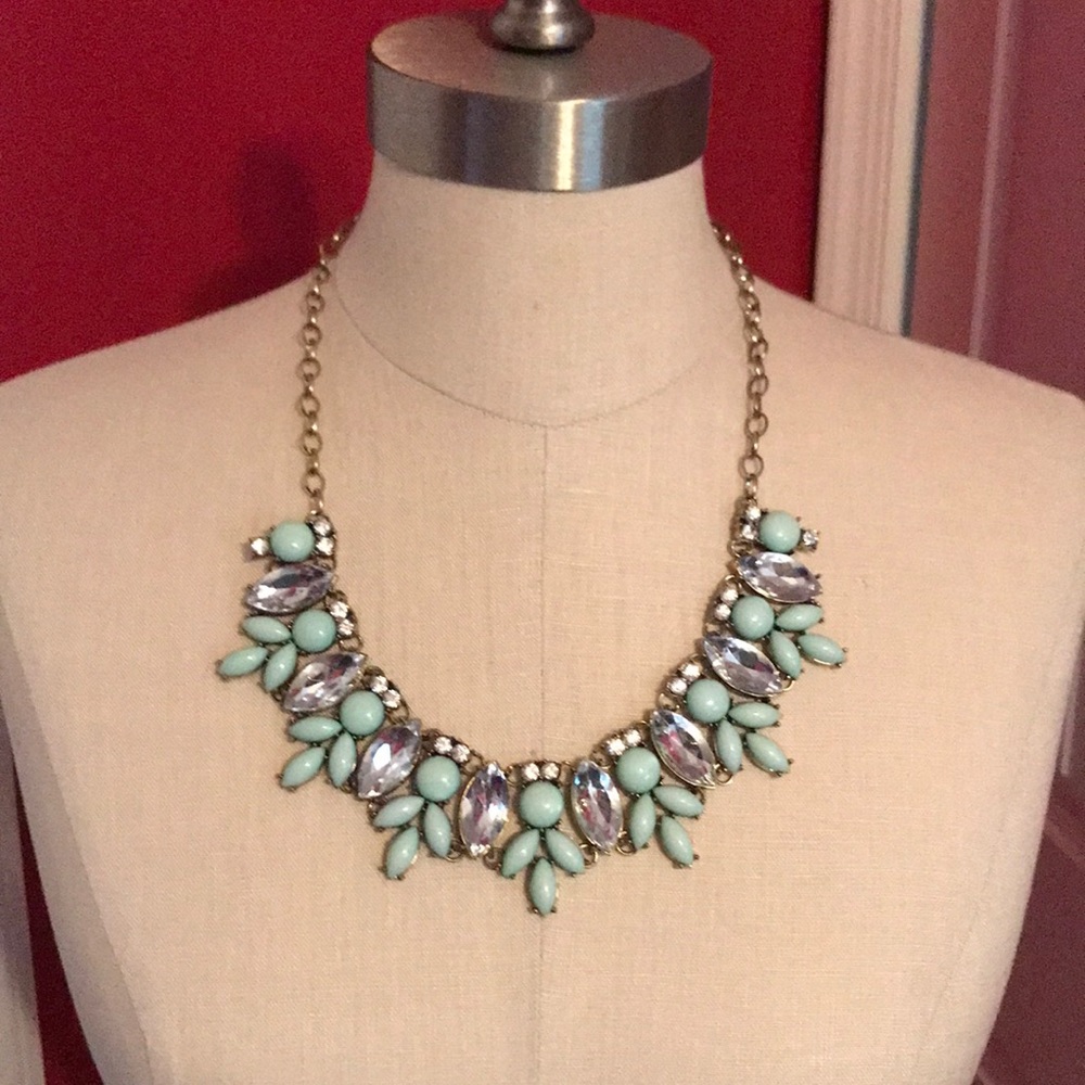 Women’s necklace